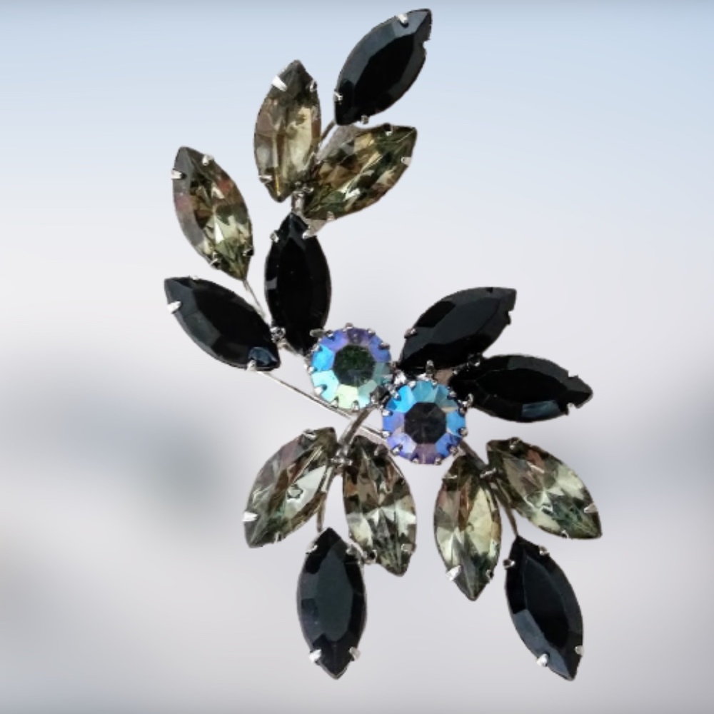CORO AB Rhinestone Enamel Clip-On Earrings & Floral Rhinestone Brooch Vintage - Picture 7 of 9